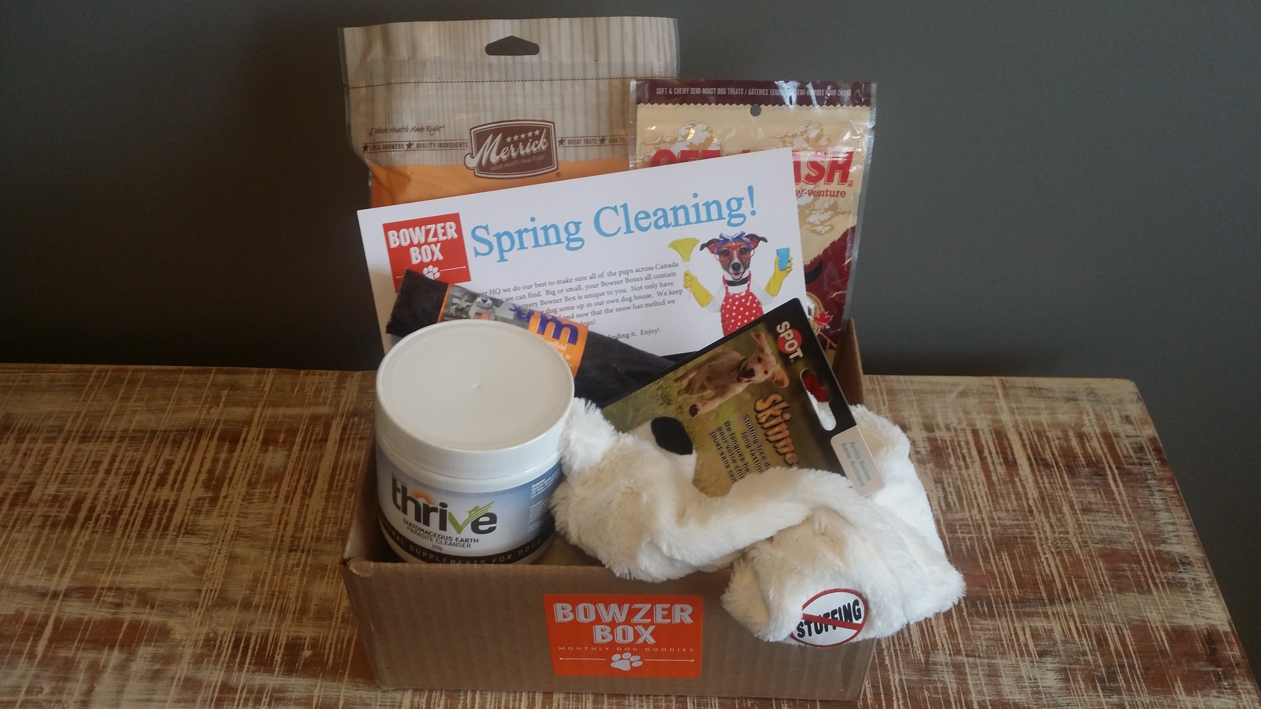 Bowzer Box Unboxing Day April Review  {Spring Cleaning Edition}